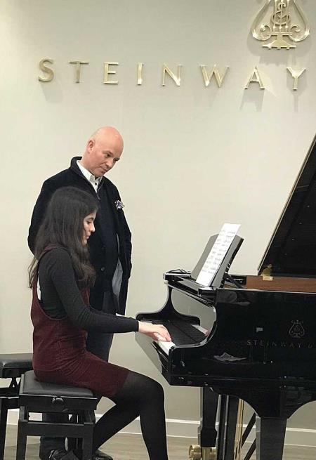 Pianists visit Steinway in London
